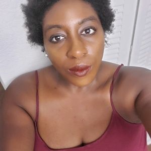 Meet your Posher, Corneisha